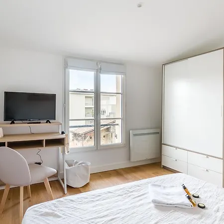 Apartment Unique Design Style Downtown