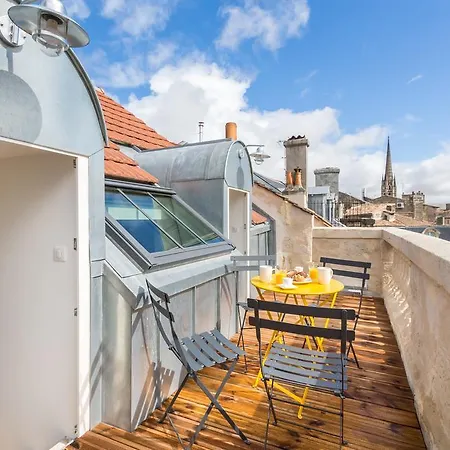 Apartment Unique Design Style Downtown Bordeaux