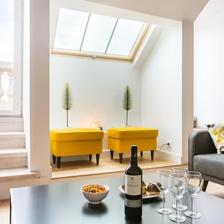 Unique Design Style Downtown Apartment *